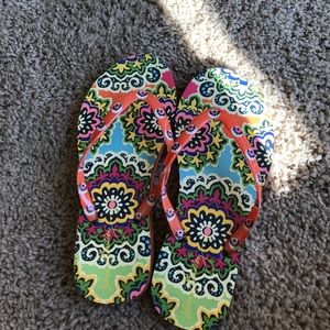 vera bradley flip flops