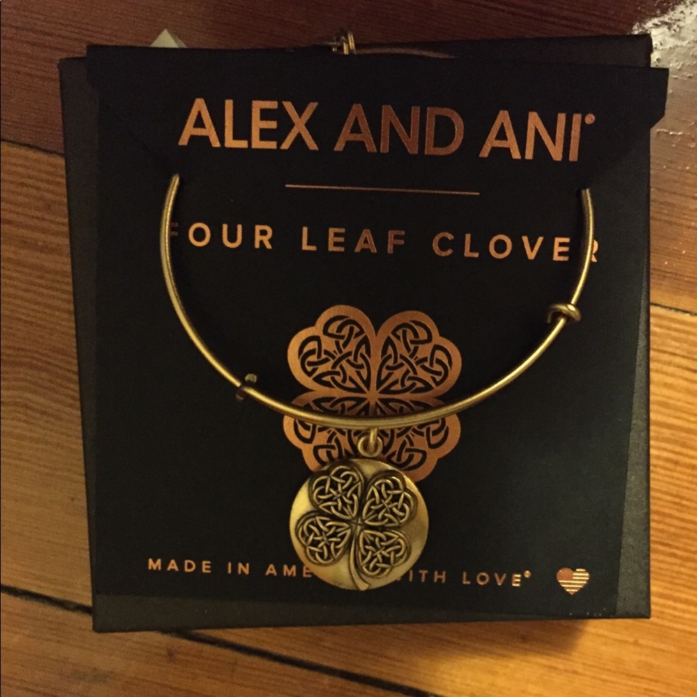 Alex and Ani clover leaf bangle