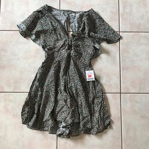 Floral front tie knot dress