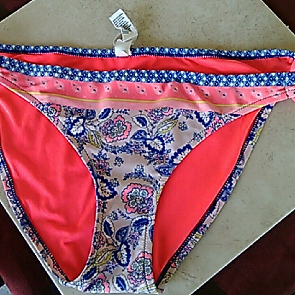 AE  swimsuit bottom size M