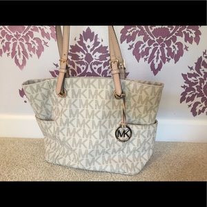 Michael Kors purse