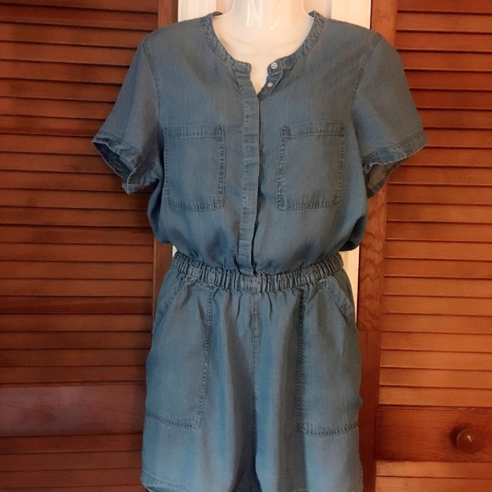 ☀️SALE ☀️Light Denim Romper