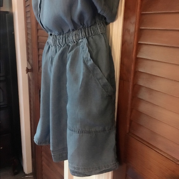 ☀️SALE ☀️Light Denim Romper - Picture 4 of 5