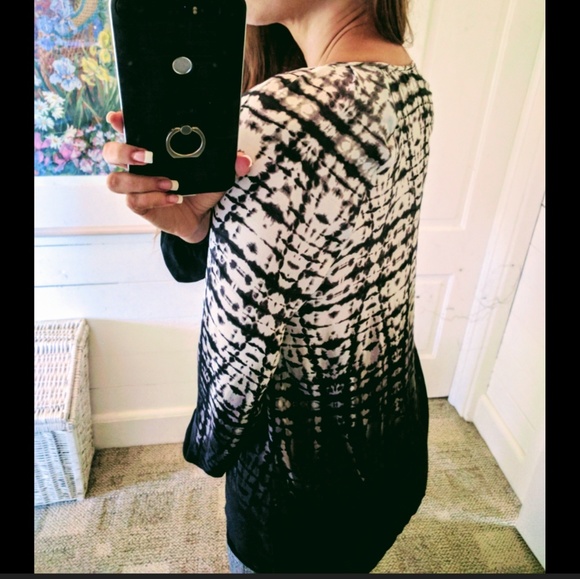 Dress Barn tie dye peasant top - Picture 3 of 4