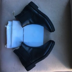 Women by Common Projects - Chelsea boot
