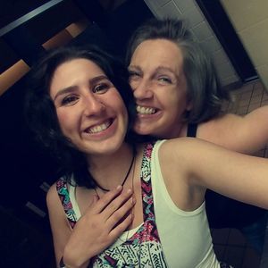 Meet your Posher, Caitlin