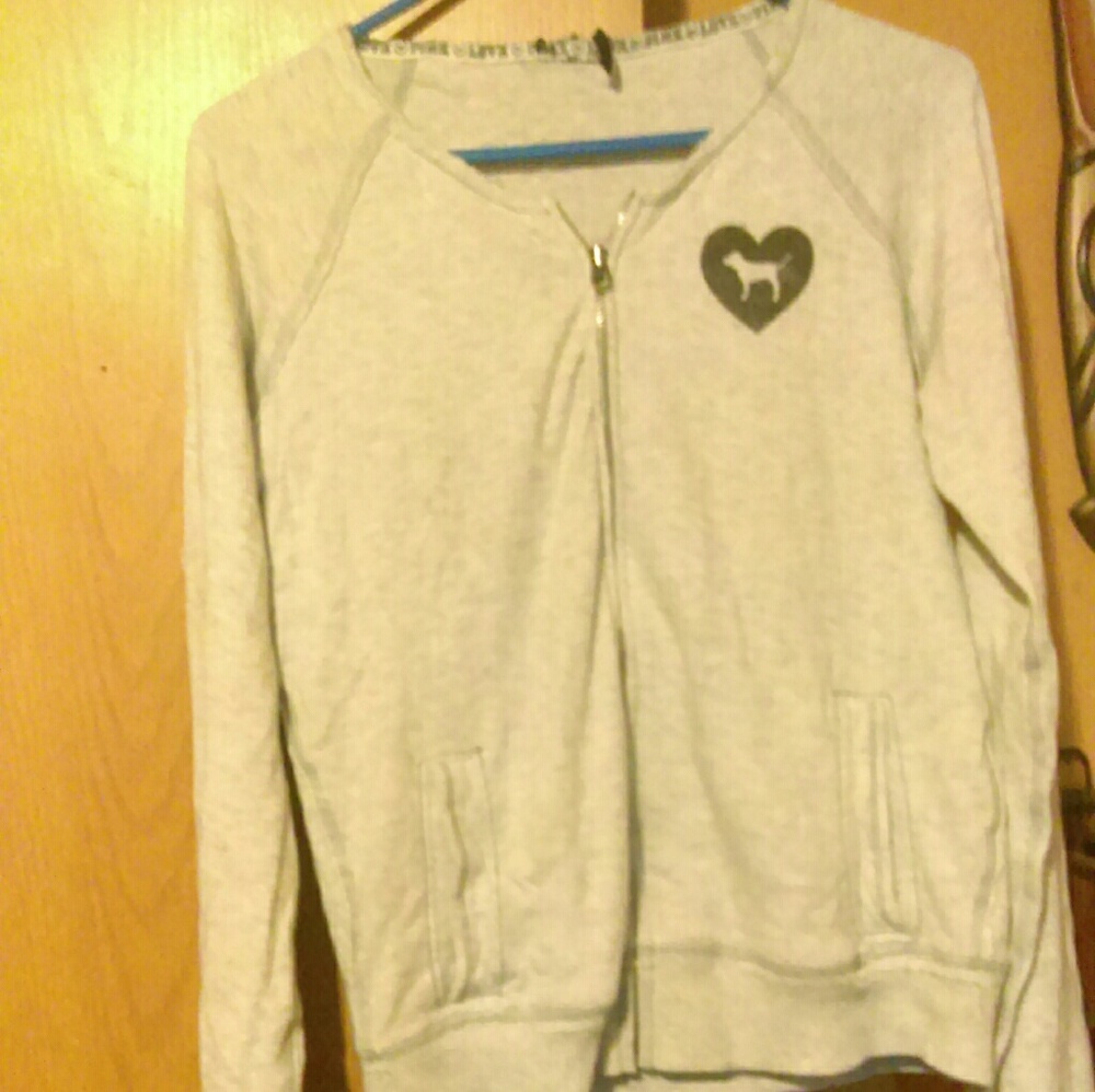 Women's zip up