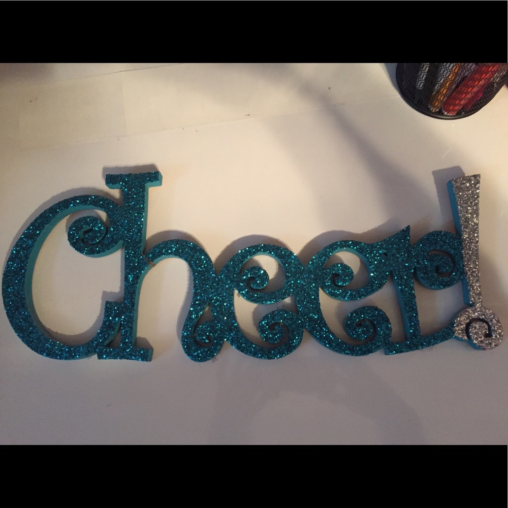 Glitter "cheer!" Wall decor