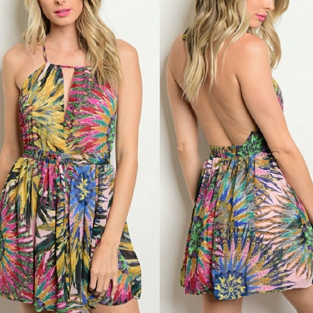LAST 1 BEAUTIFUL SUNBURST DRESS! BACKLESS!