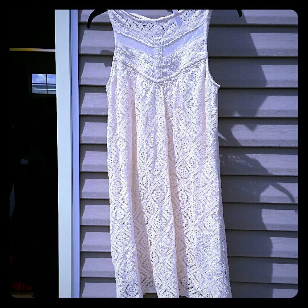 Beautiful off white dress
