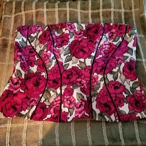 WHITE HOUSE BLACK MARKET Bustier. Size 14 NWT.