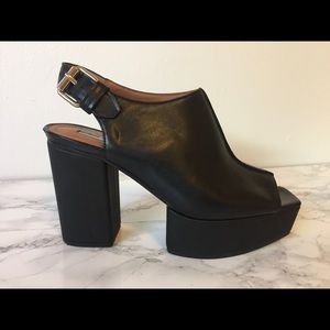 & Other Stories chunky heel learher sandal