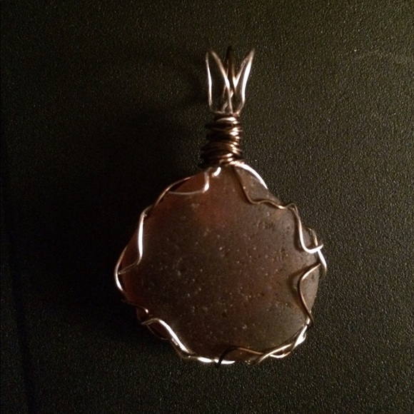 🌊Brown Lake Erie Beach Glass Pendant - Picture 2 of 6