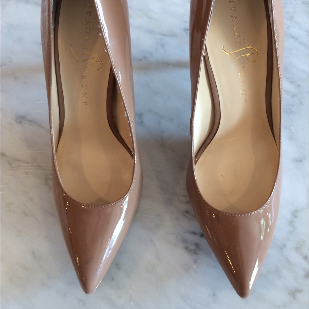Adorable pumps size 6