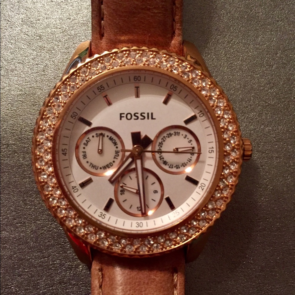 SALE ❗️Fossil rose gold watch!