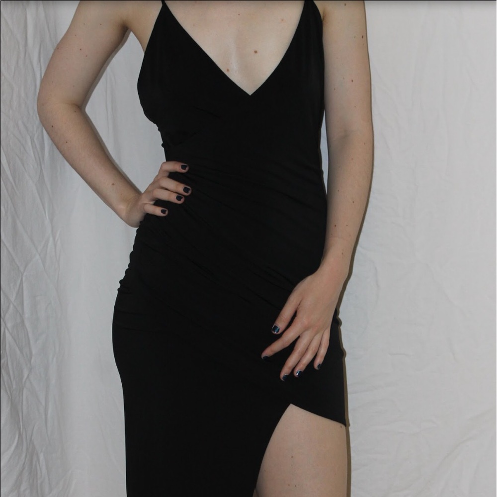 ❣ 1 LEFT! ❣ Asymmetrical Black Dress
