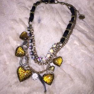 Betsey Johnson statement necklace ✨