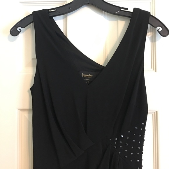 Long formal dress - Picture 4 of 7