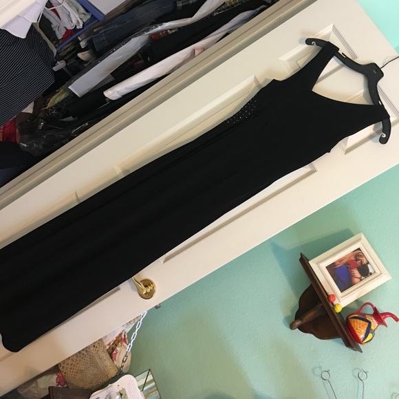 Long formal dress - Picture 7 of 7