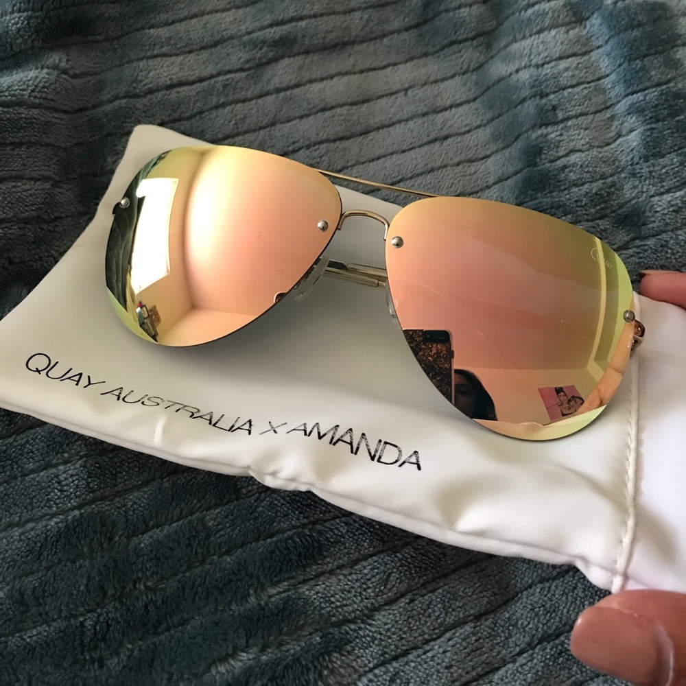 Quay xAmanda Steele Muse rose gold