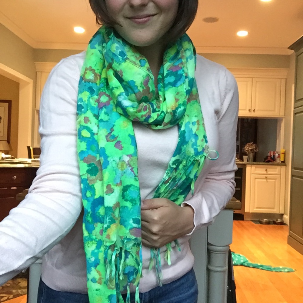 Green Old Navy Flowered Scarf