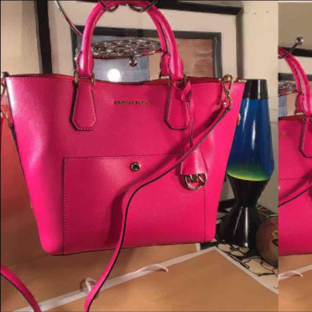 AUTHENTIC MK GRENWICH TOTE