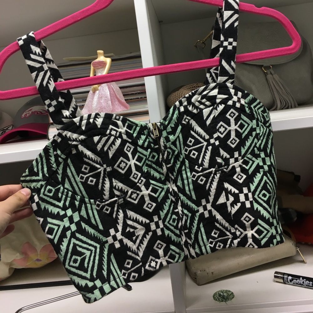 Crop top
