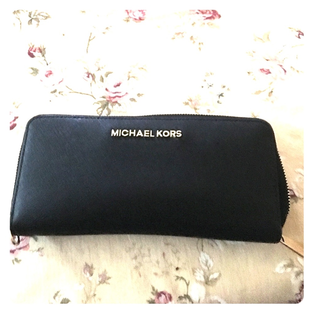 Genuine Michael Kors Wallet Mint Condition