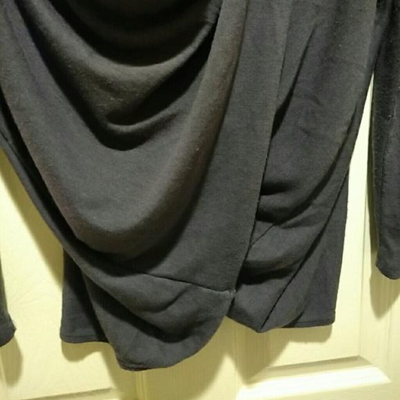 Top - Picture 2 of 5