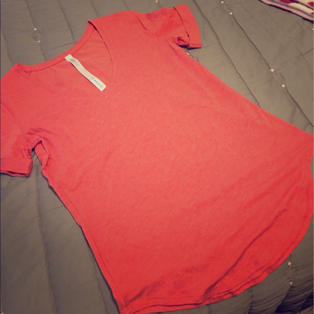 NWOT Lululemon Shirt Size 4