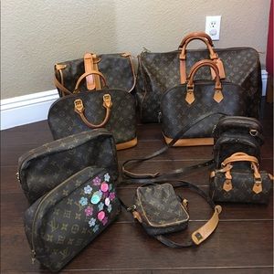 🌷SOLDOUT 🌷ASSORTED LOUIS VUITTON AUTHENTIC ITEMS