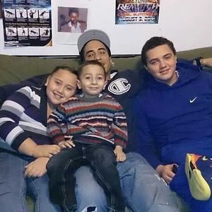 Meet your Posher, Raymond