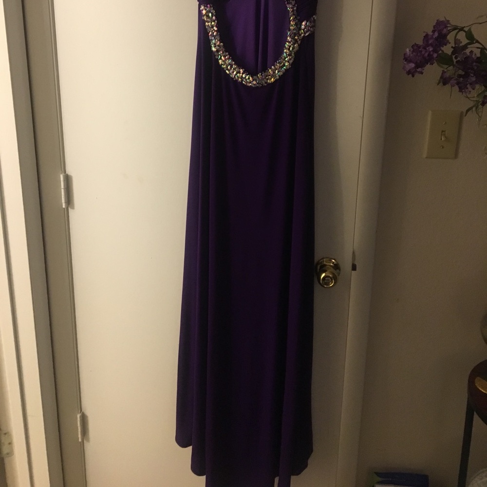 Prom - Picture 3 of 6