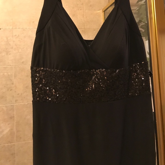 👋🏼Closing Closet Sale👋🏼 - Picture 1 of 5