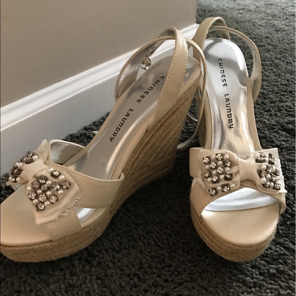 Chinese laundry wedges
