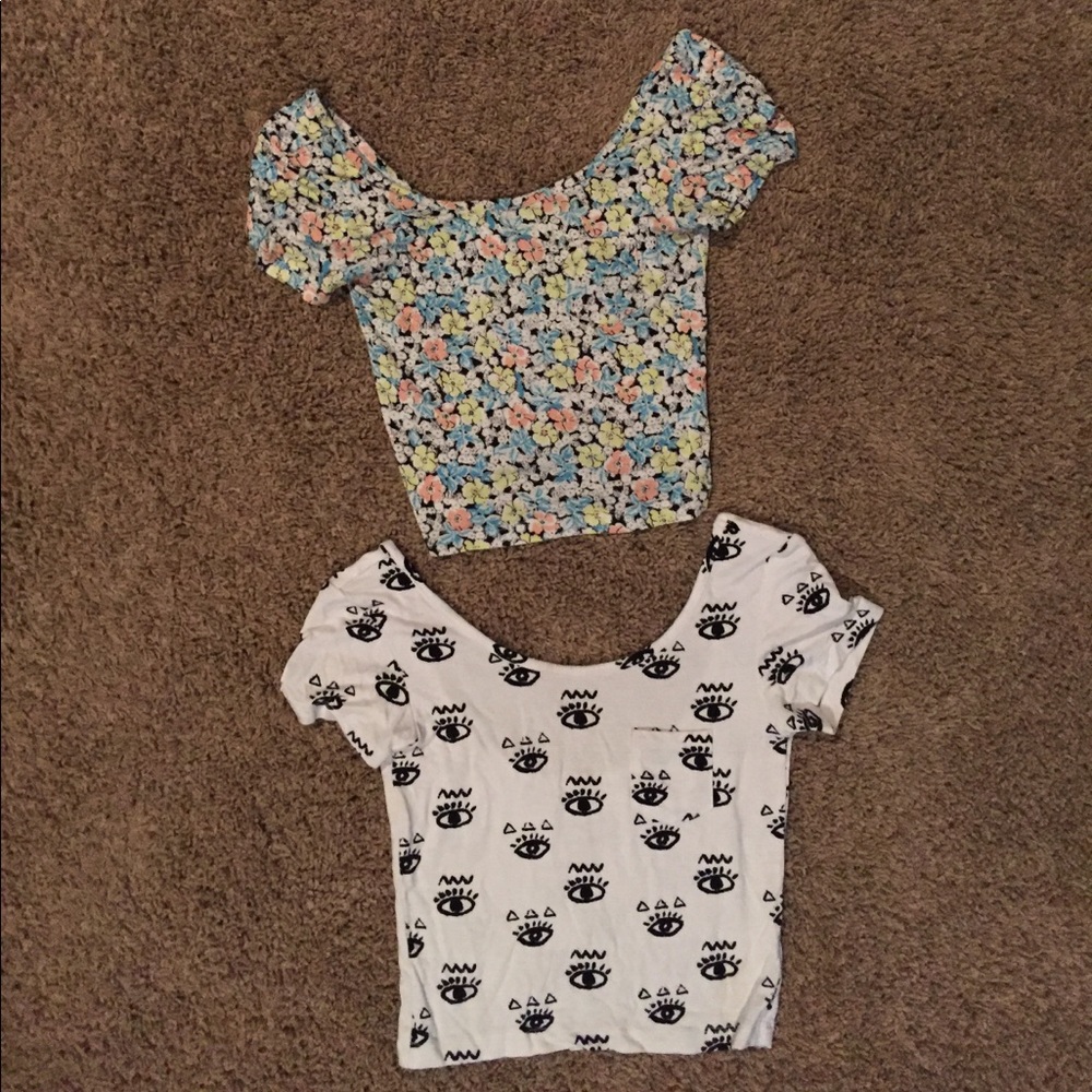 Bundle - 2 PacSun crop tops