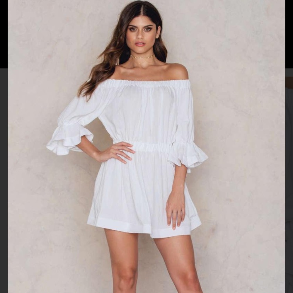 ⭐️HP⭐️Peppermayo white off-the-shoulder dress