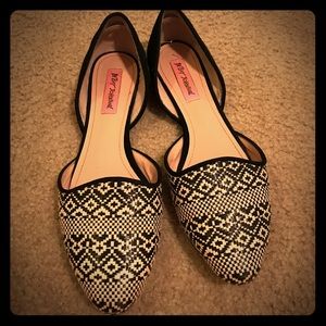 Betsey Johnson flats