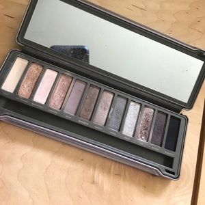 Urban Decay Naked 2