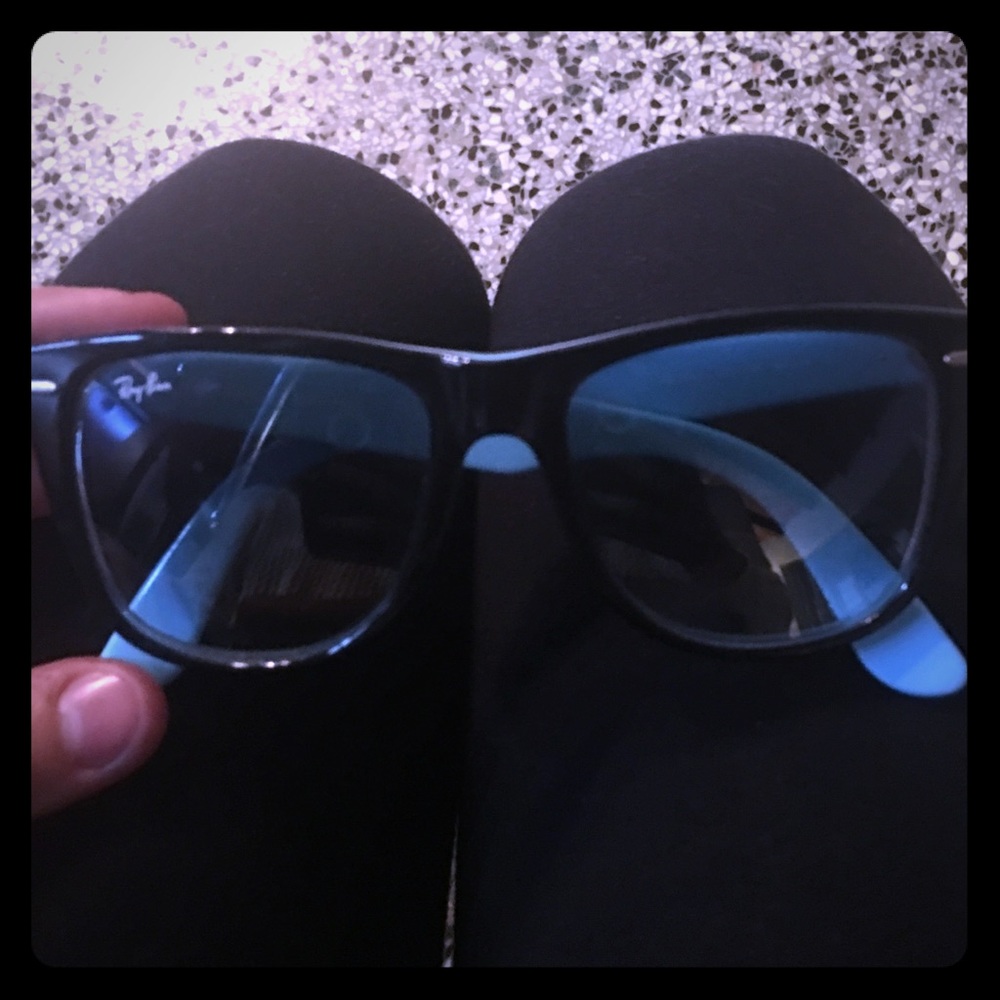 Ray-Ban Wayfarers Black & Blue (Case Included)