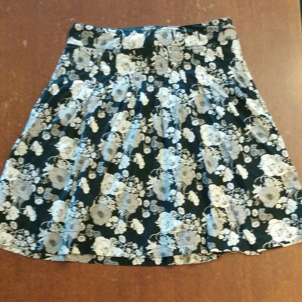 H&M Floral Skirt
