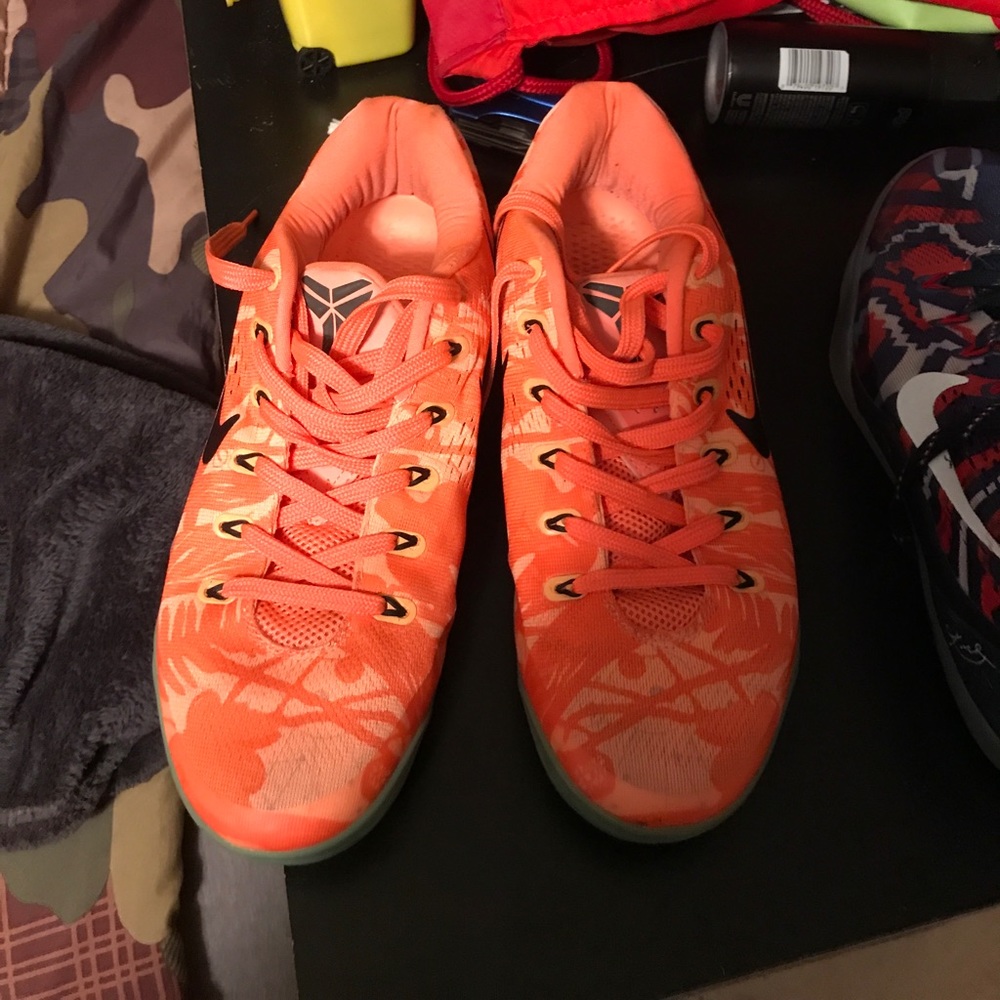 Kobe 9 size 8