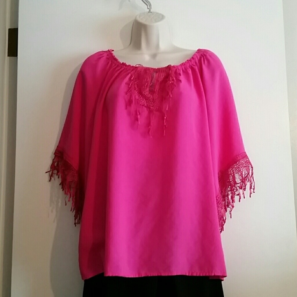 Gorgeous Magenta Fringed Top NWOT