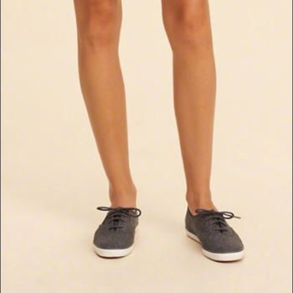 Woman's Keds - Picture 4 of 4