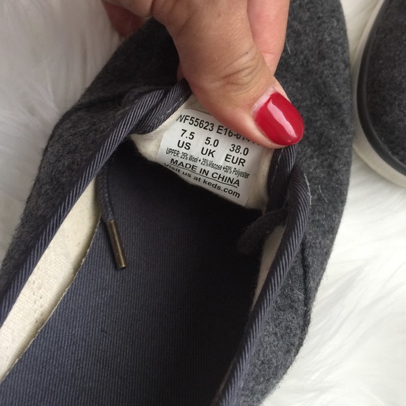 Woman's Keds - Picture 3 of 4