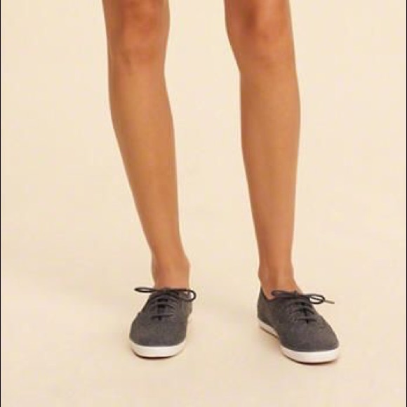 Woman's Keds - Picture 4 of 4