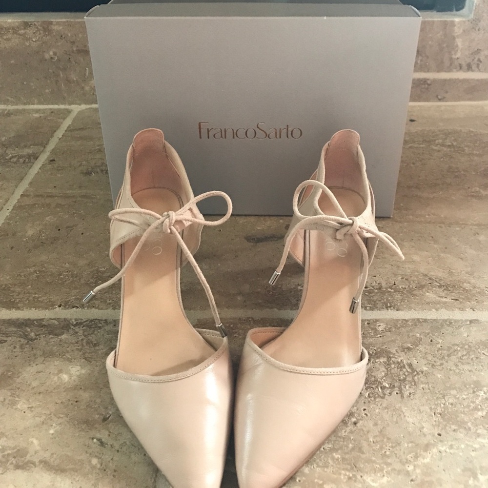 Nude Franco Sarto pumps with ties