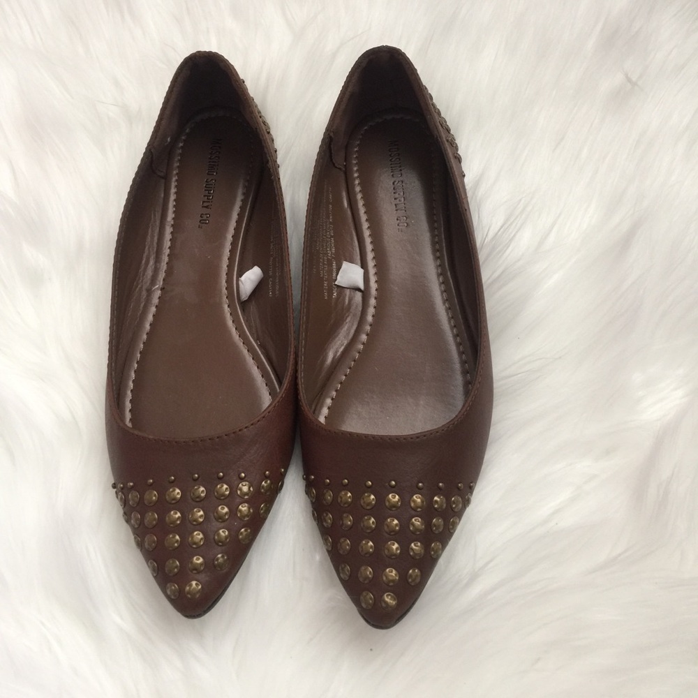 MOSSIMO STUD FLATS