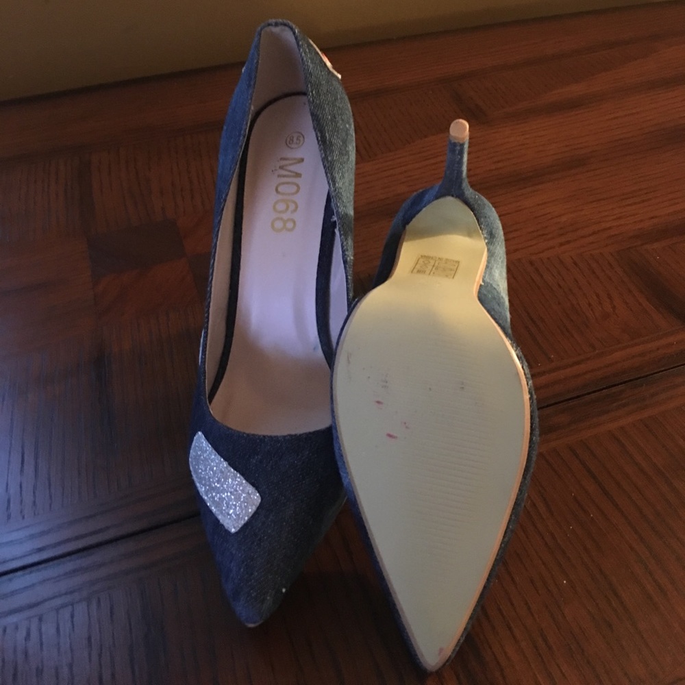 Shoes - Picture 3 of 3