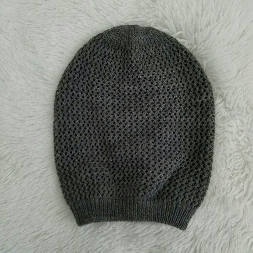 NWT. Gray Beanie